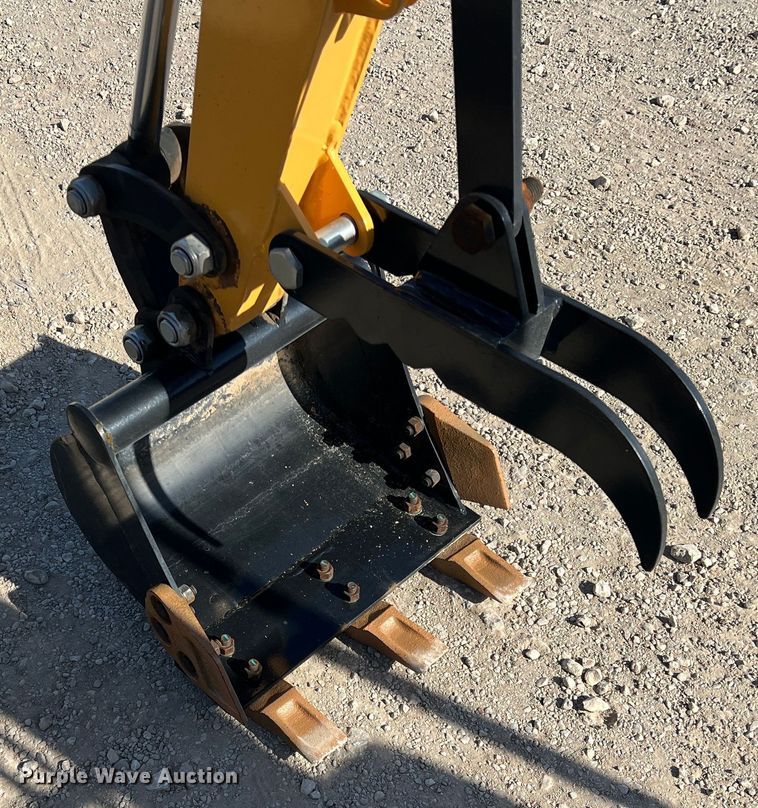image for item DS2471 2022 Agrotk H12  mini excavator