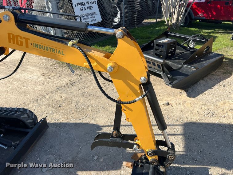 image for item DS2471 2022 Agrotk H12  mini excavator