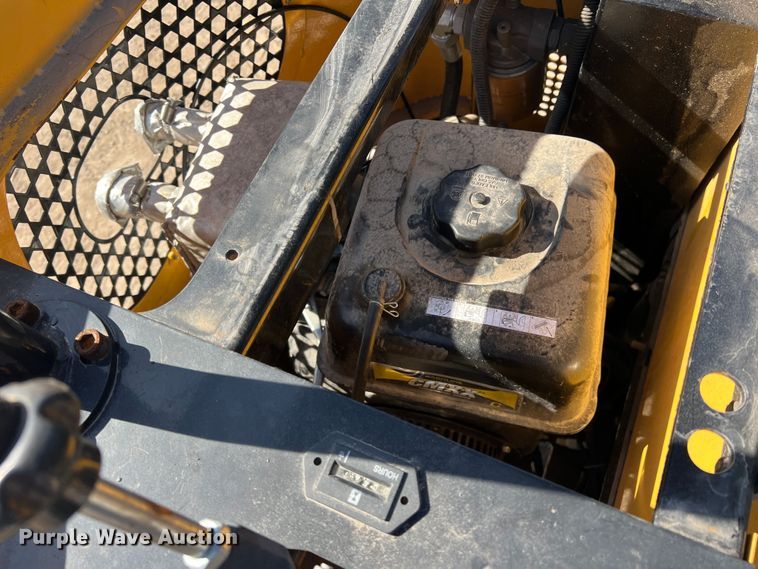 image for item DS2471 2022 Agrotk H12  mini excavator