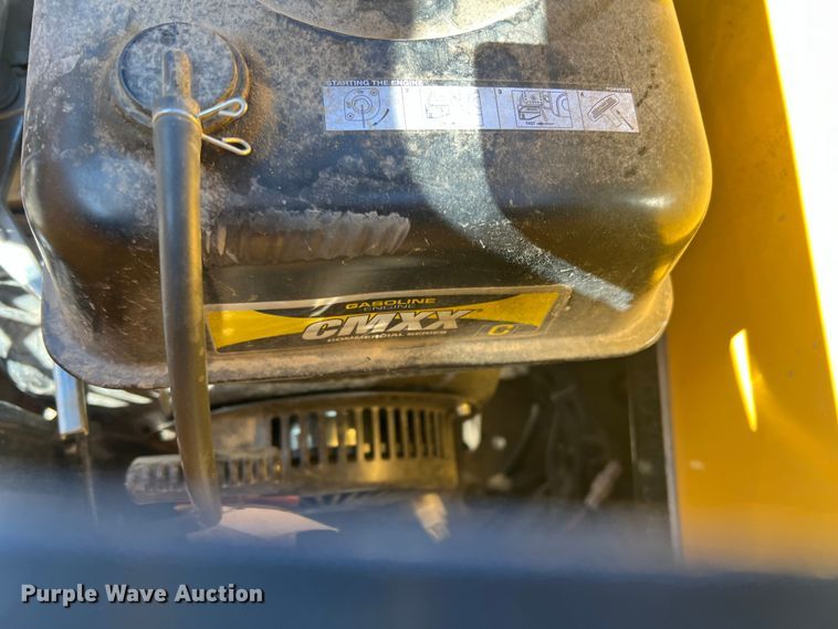 image for item DS2471 2022 Agrotk H12  mini excavator