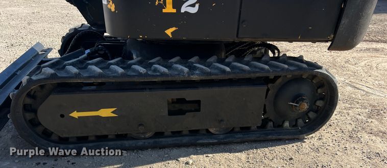 image for item DS2471 2022 Agrotk H12  mini excavator