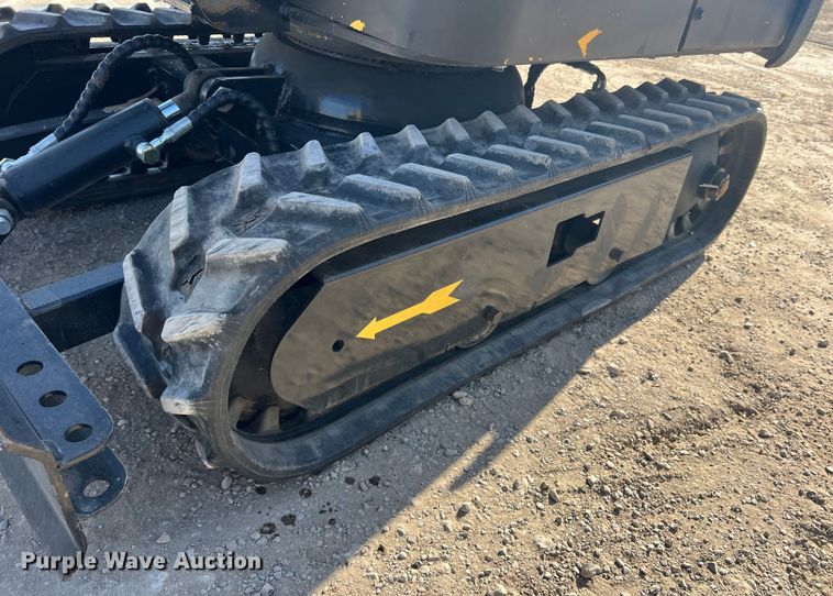 image for item DS2471 2022 Agrotk H12  mini excavator