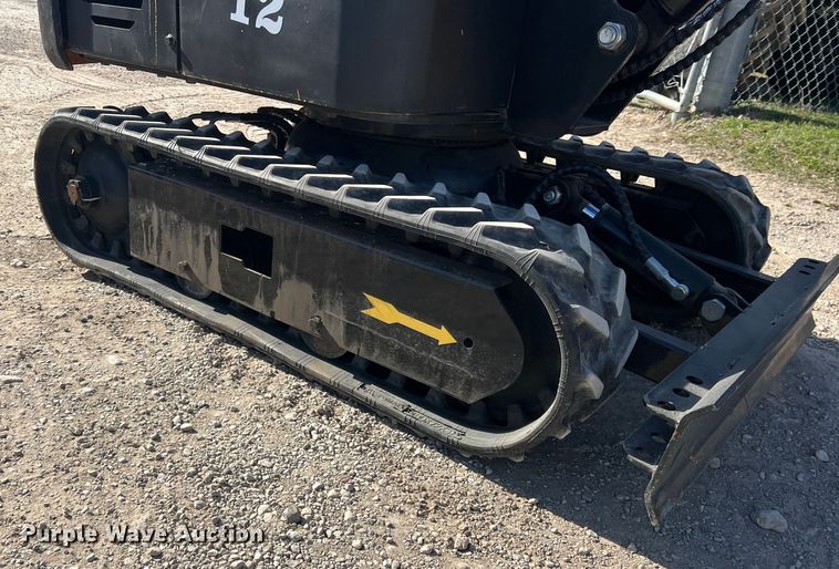 image for item DS2471 2022 Agrotk H12  mini excavator