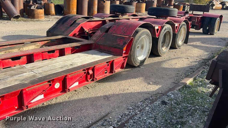 image for item DS2472 2000 Trail King  lowboy equipment trailer