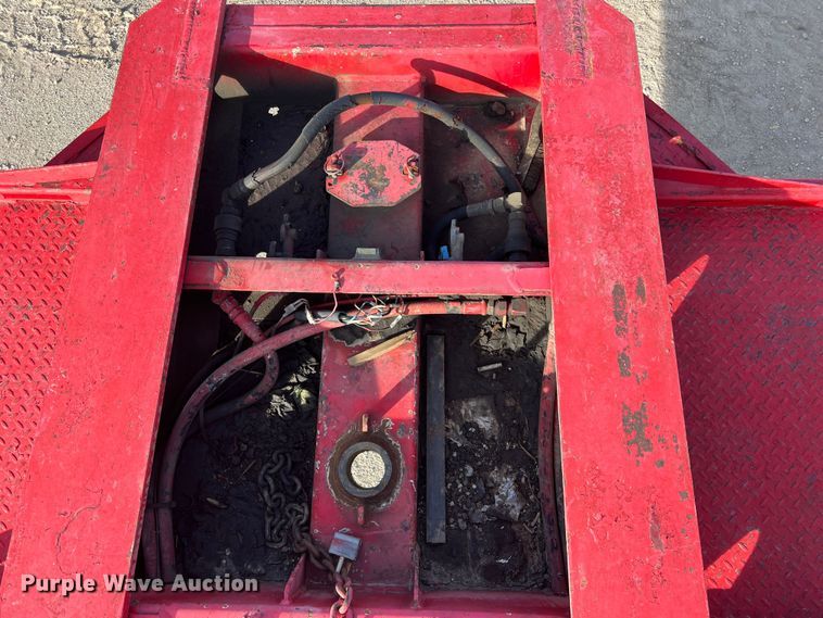 image for item DS2472 2000 Trail King  lowboy equipment trailer