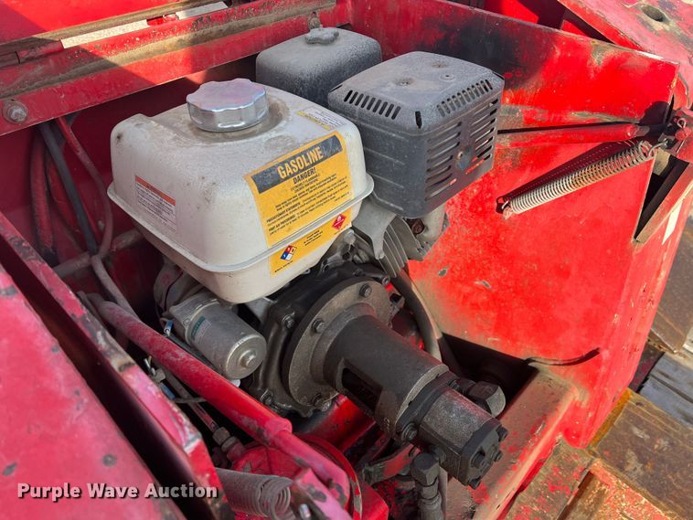 image for item DS2472 2000 Trail King  lowboy equipment trailer