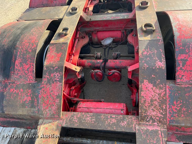 image for item DS2472 2000 Trail King  lowboy equipment trailer