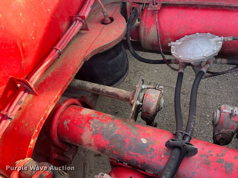 image for item DS2472 2000 Trail King  lowboy equipment trailer