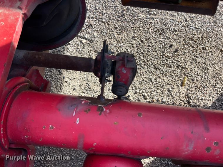 image for item DS2472 2000 Trail King  lowboy equipment trailer