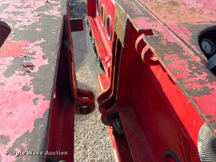 image for item DS2472 2000 Trail King  lowboy equipment trailer