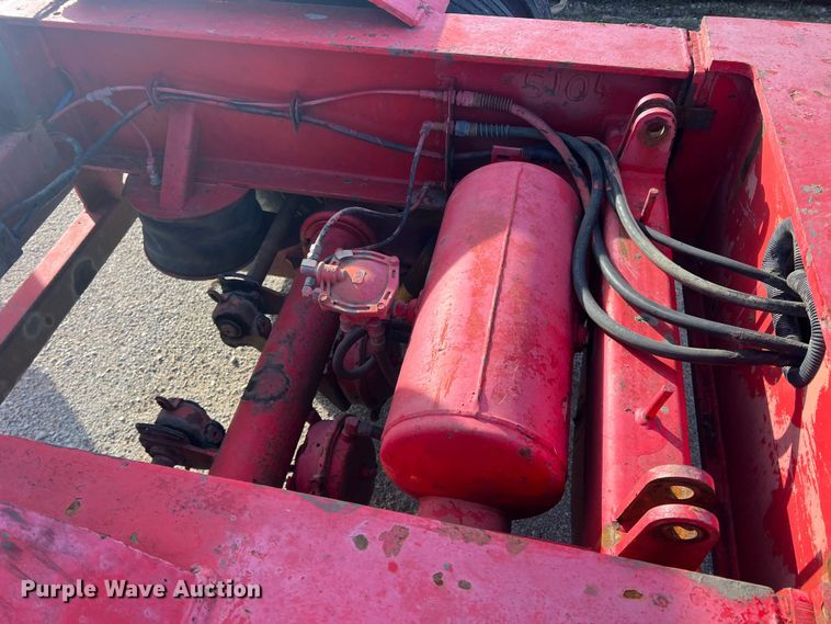 image for item DS2472 2000 Trail King  lowboy equipment trailer