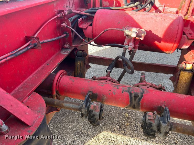 image for item DS2472 2000 Trail King  lowboy equipment trailer