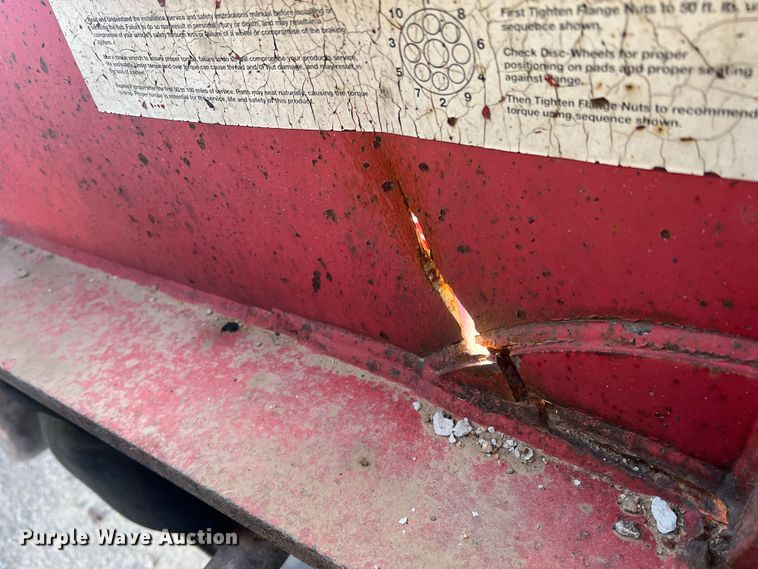 image for item DS2472 2000 Trail King  lowboy equipment trailer