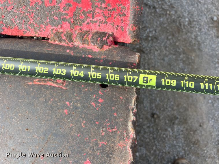 image for item DS2472 2000 Trail King  lowboy equipment trailer