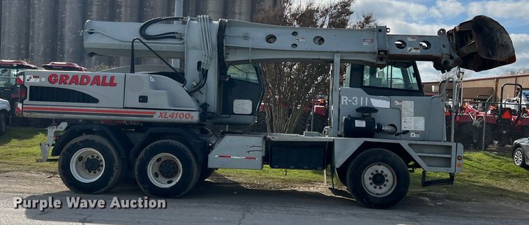 image for item DS2477 Gradall XL4100 II  wheeled excavator