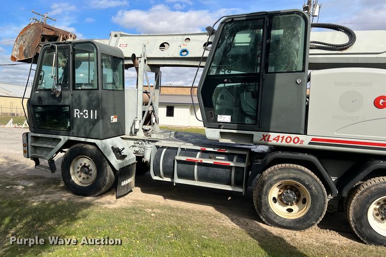 image for item DS2477 Gradall XL4100 II  wheeled excavator