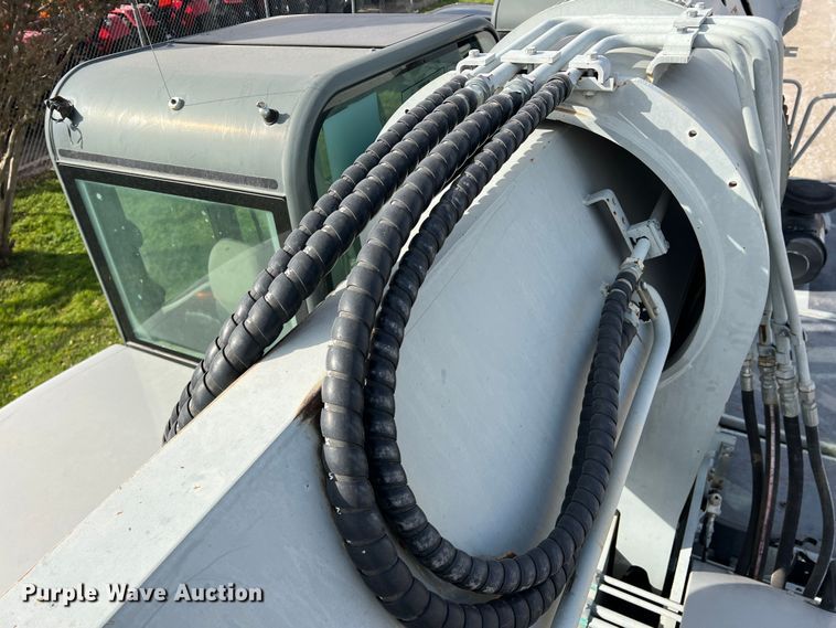 image for item DS2477 Gradall XL4100 II  wheeled excavator