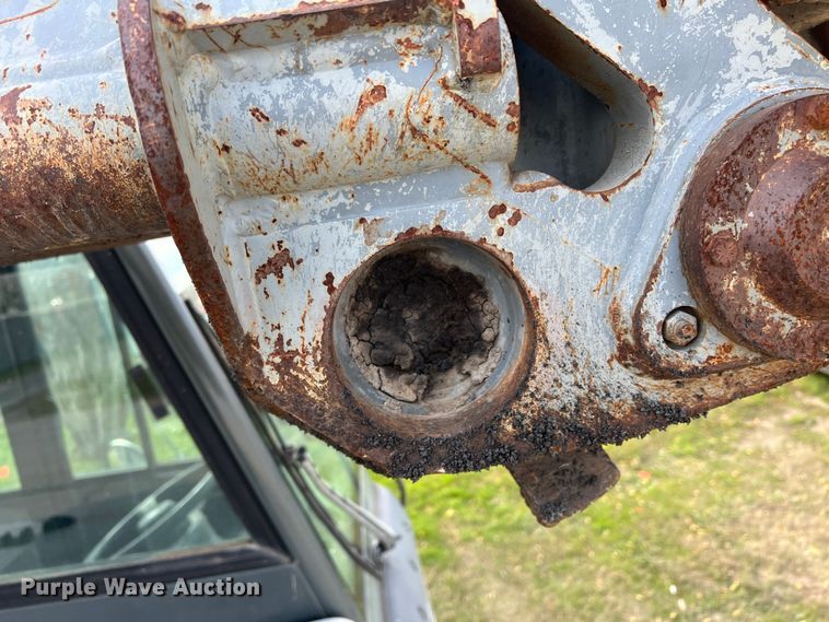 image for item DS2477 Gradall XL4100 II  wheeled excavator