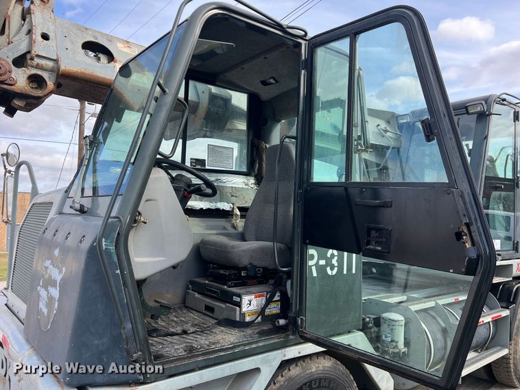 image for item DS2477 Gradall XL4100 II  wheeled excavator