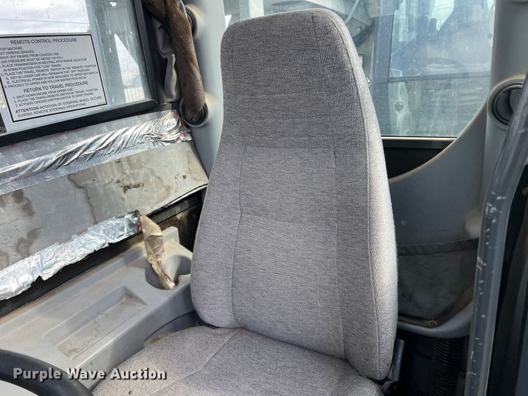 image for item DS2477 Gradall XL4100 II  wheeled excavator