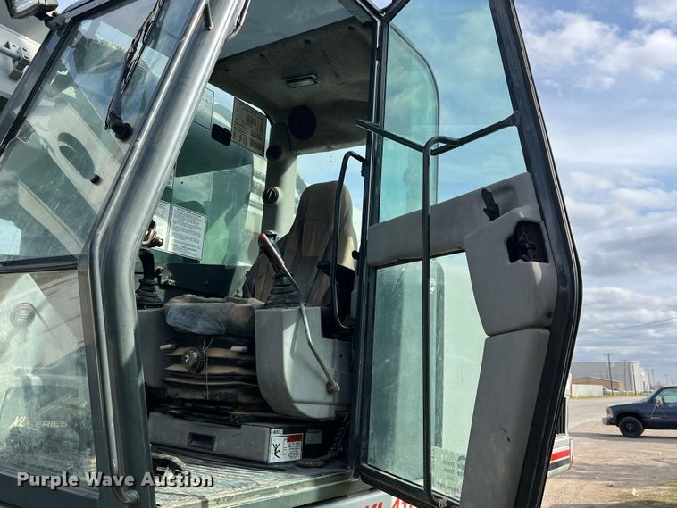 image for item DS2477 Gradall XL4100 II  wheeled excavator