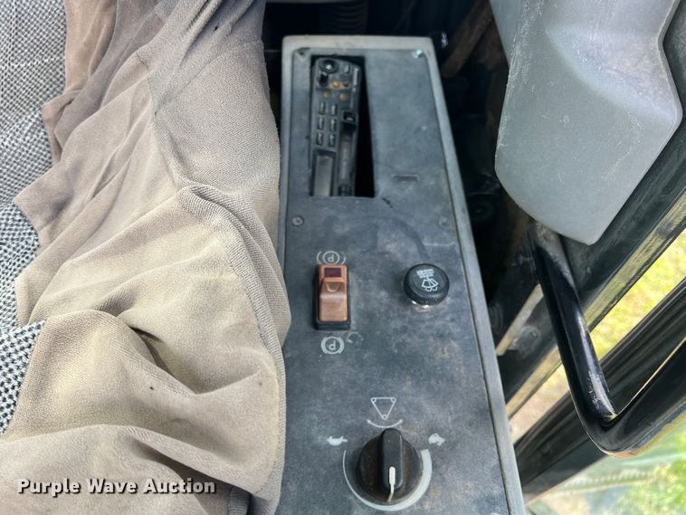 image for item DS2477 Gradall XL4100 II  wheeled excavator