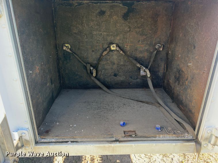 image for item DS2479 2008 Workhorse W62  delivery truck