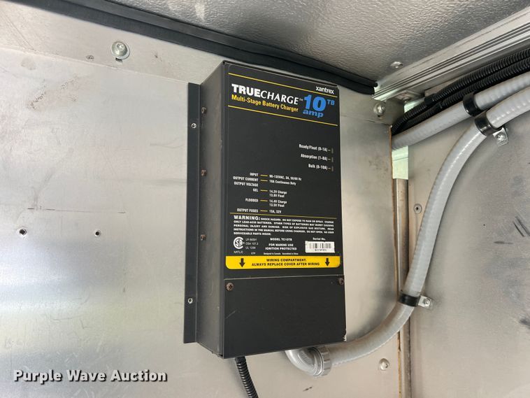 image for item DS2479 2008 Workhorse W62  delivery truck