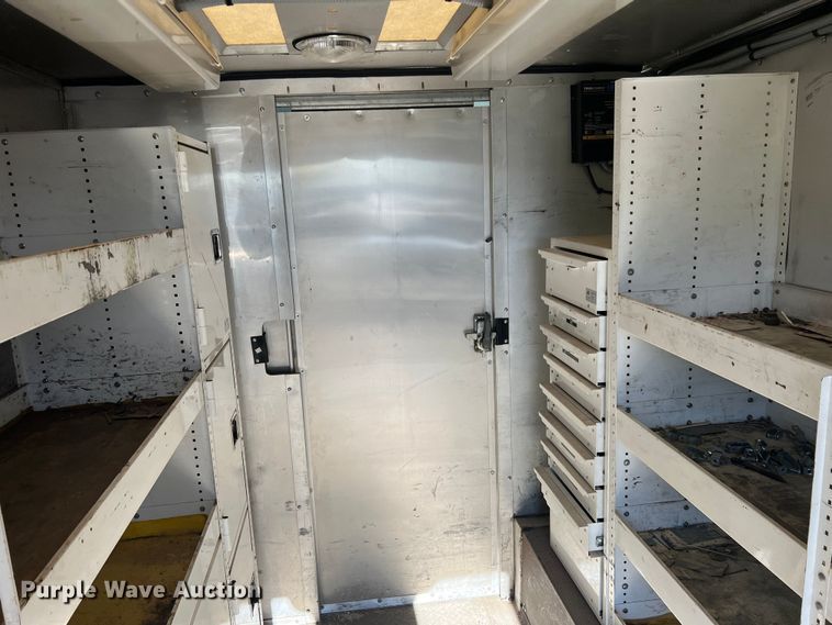 image for item DS2479 2008 Workhorse W62  delivery truck