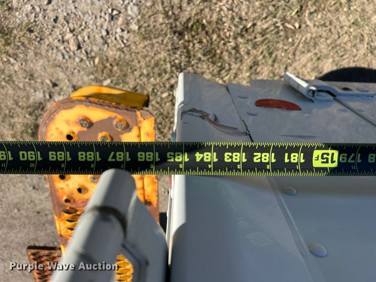 image for item DS2479 2008 Workhorse W62  delivery truck