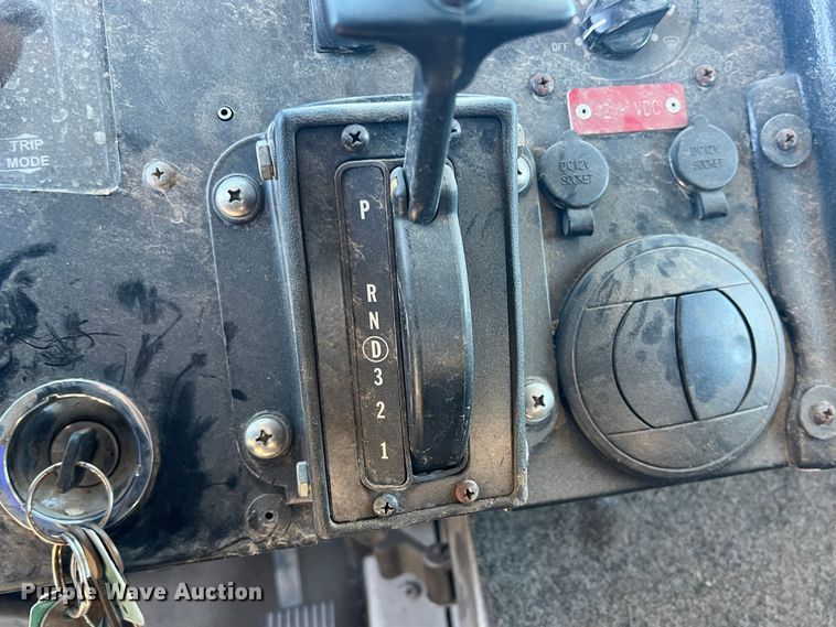 image for item DS2479 2008 Workhorse W62  delivery truck