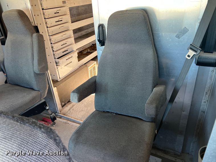 image for item DS2479 2008 Workhorse W62  delivery truck