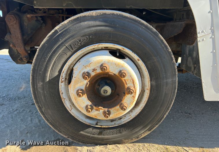 image for item DS2479 2008 Workhorse W62  delivery truck