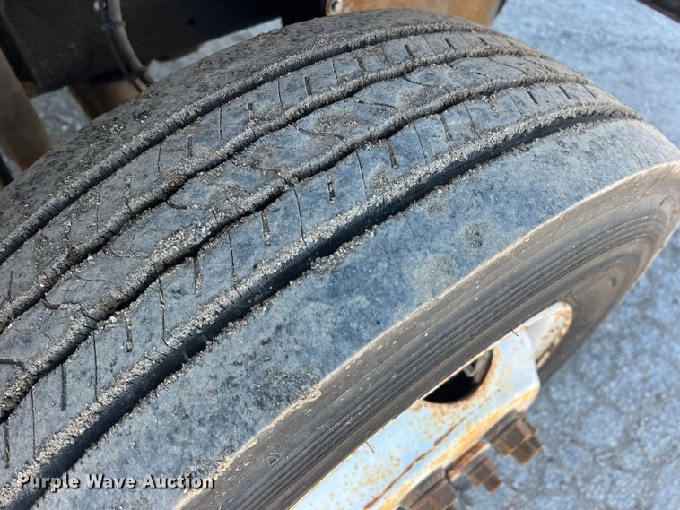 image for item DS2479 2008 Workhorse W62  delivery truck