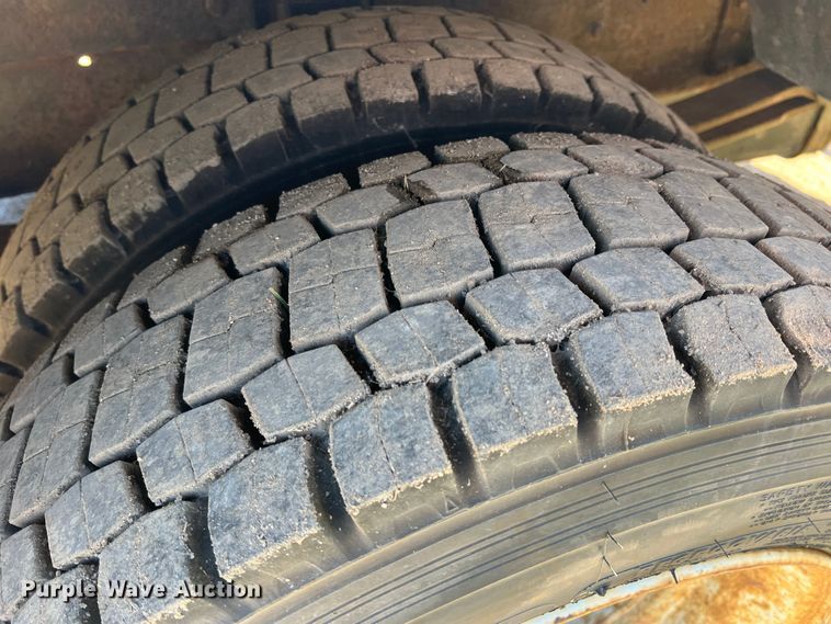 image for item DS2479 2008 Workhorse W62  delivery truck