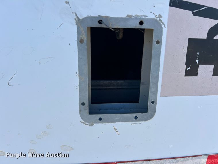 image for item DS2480 2006 Ford F550  bucket truck