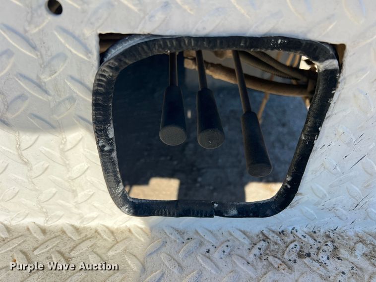 image for item DS2480 2006 Ford F550  bucket truck