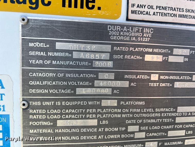 image for item DS2480 2006 Ford F550  bucket truck