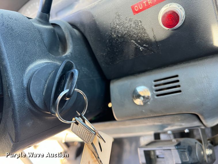 image for item DS2480 2006 Ford F550  bucket truck