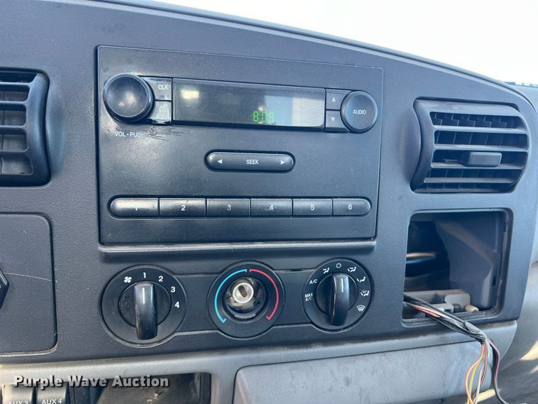 image for item DS2480 2006 Ford F550  bucket truck