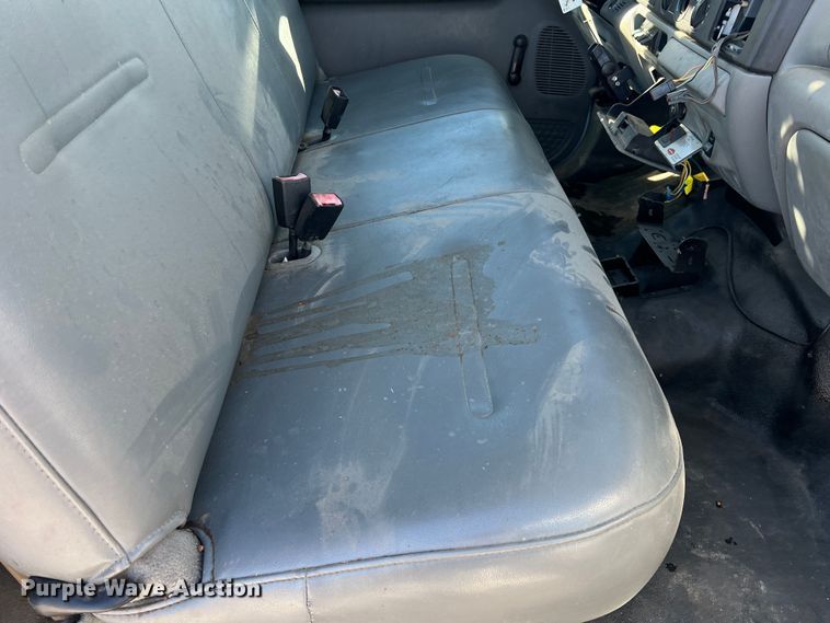 image for item DS2480 2006 Ford F550  bucket truck