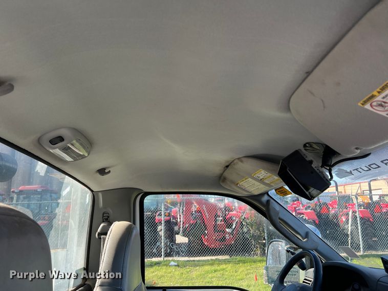 image for item DS2480 2006 Ford F550  bucket truck