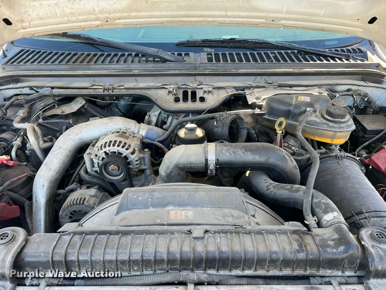 image for item DS2480 2006 Ford F550  bucket truck