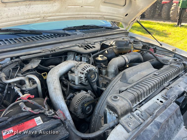 image for item DS2480 2006 Ford F550  bucket truck