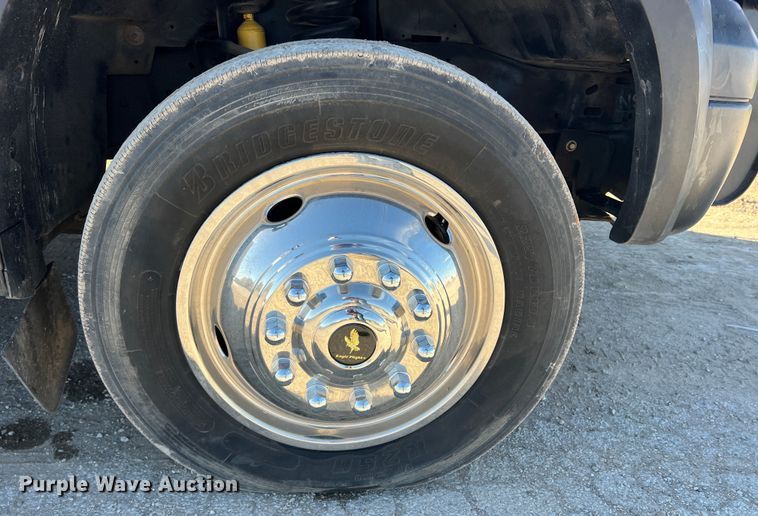 image for item DS2480 2006 Ford F550  bucket truck