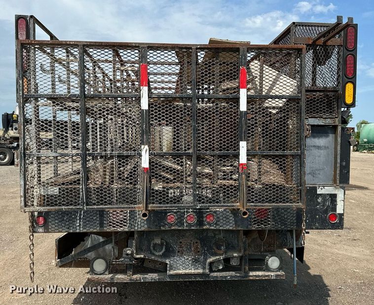 image for item DS6420 2007 Kenworth T300  flatbed truck