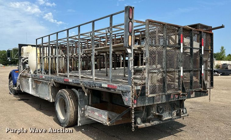 image for item DS6420 2007 Kenworth T300  flatbed truck