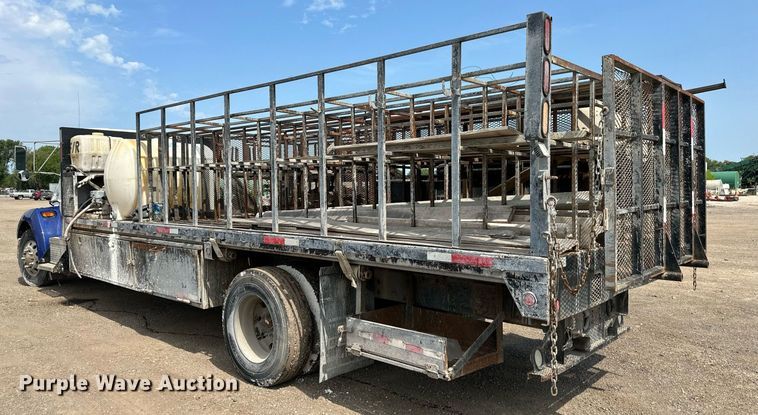 image for item DS6420 2007 Kenworth T300  flatbed truck