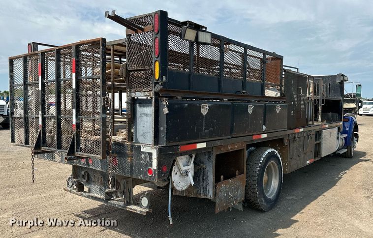 image for item DS6420 2007 Kenworth T300  flatbed truck