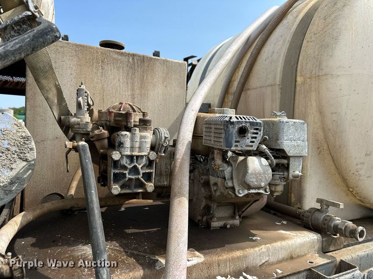 image for item DS6420 2007 Kenworth T300  flatbed truck